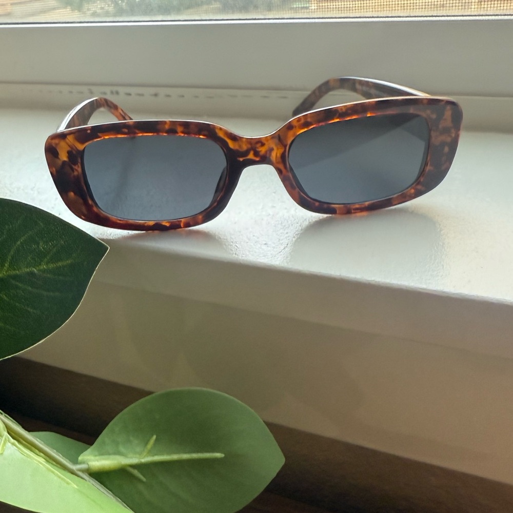 Ceres V2 in Dark Tort Sunglasses